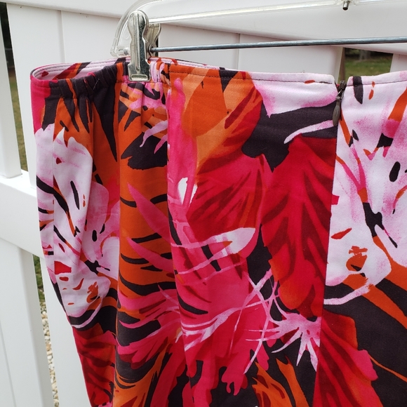 Jones NY Bright Floral Spring Stretch Skirt 18W - Picture 6 of 8